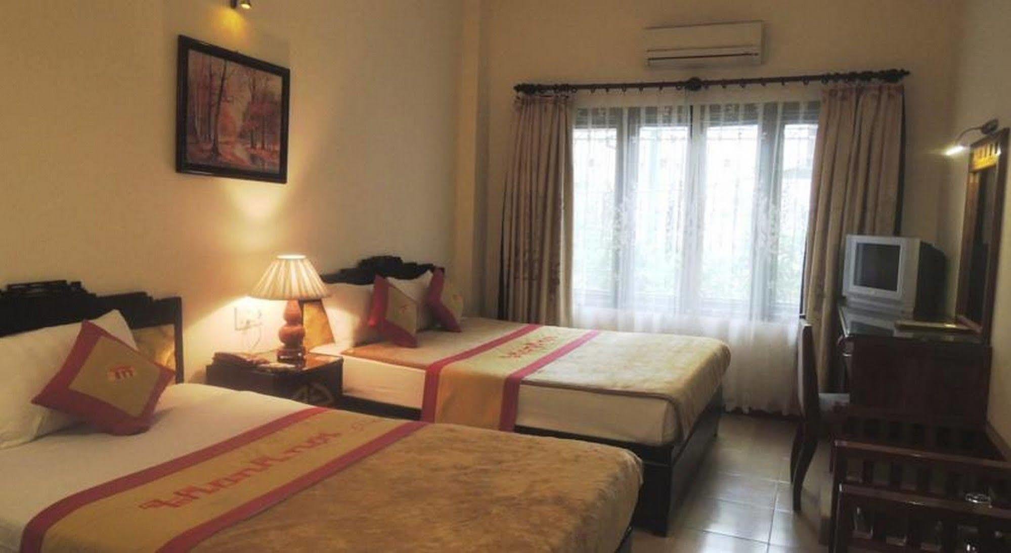Thanh Noi Hotel Hue Exteriör bild