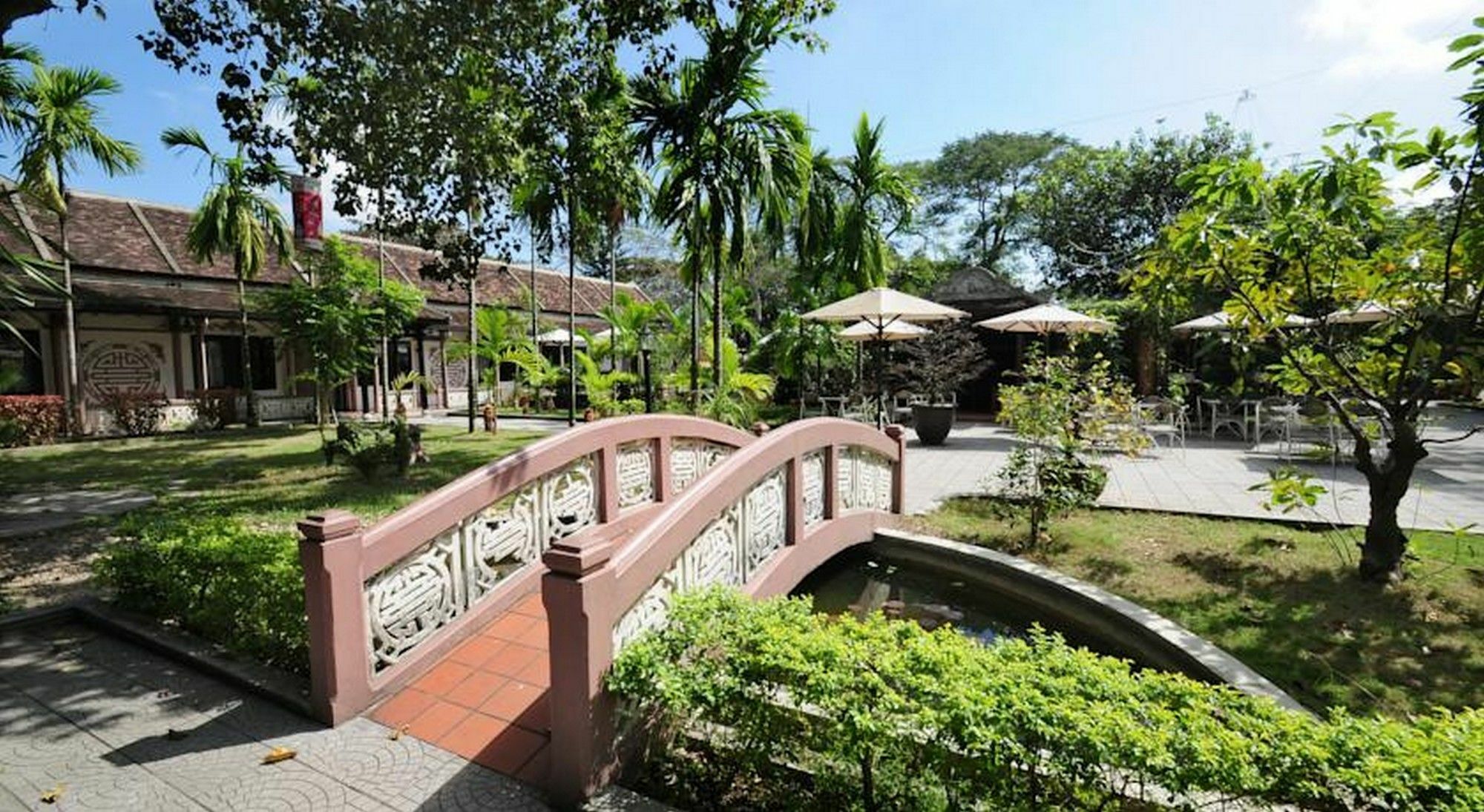 Thanh Noi Hotel Hue Exteriör bild