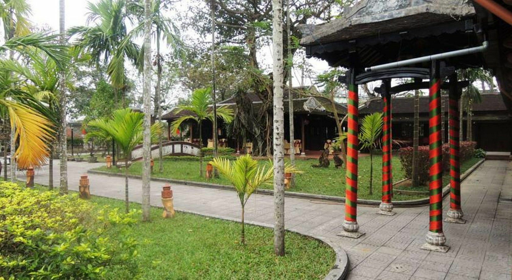 Thanh Noi Hotel Hue Exteriör bild